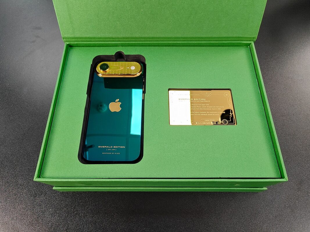 Chiêm ngưỡng chiếc iPhone Air xa xỉ bậc nhất Việt Nam: mạ vàng 24K, đổi màu theo ánh sáng, giá gần 200 triệu chiem nguong chiec iphone air xa xi bac nhat viet nam ma vang 24k doi mau theo anh sang gia gan 200 trieu