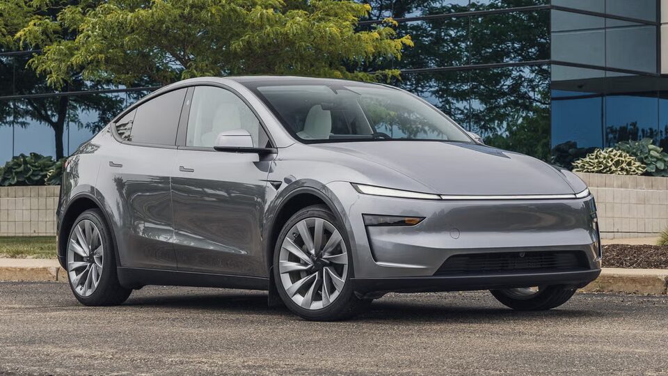 Chuyện khó tin đang xảy ra với xe điện Tesla ngay trên sân nhà chuyen kho tin dang xay ra voi xe dien tesla ngay tren san nha