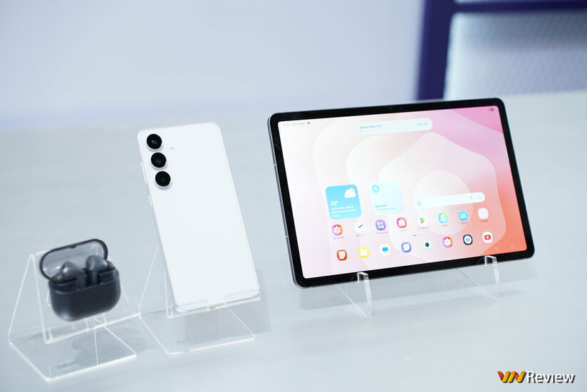 Trên tay Galaxy Tab S11 và Tab S11 Ultra: Khi máy tính bảng thách thức laptop