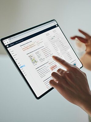 Ứng dụng công nghệ vào đời sống 2025, tăng năng suất, bảo mật, và tiện nghi.
