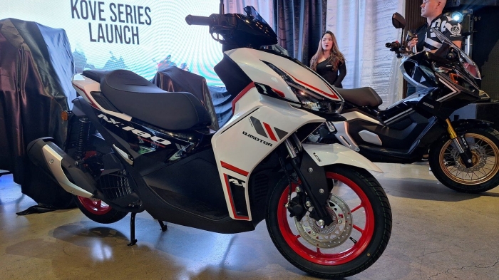 ‘Vua xe ga’ 180cc mới chính thức ra mắt giá 51 triệu đồng: Đả bại Honda Air Blade và Yamaha NVX 155